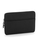 Essential 15 laptop case" — Black