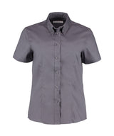 Women's corporate Oxford blouse short-sleeved (tailored fit) — Charcoal