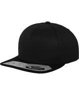 110 fitted snapback (110) — Black