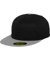 Premium 210 fitted 2-tone (6210T) — Black/Grey