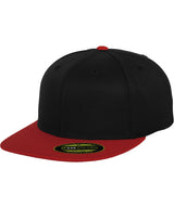 Premium 210 fitted 2-tone (6210T) — Black/Red