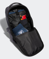 Golf premium backpack — lifestyle