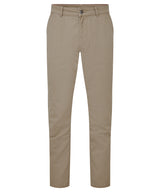 Men's Classic fit chinos — Khaki