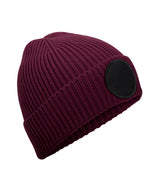 Circular fashion patch beanie — Burgundy/Black