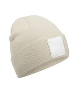 Appliqué patch beanie — Oatmeal/White