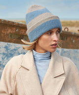 Colour block beanie — lifestyle