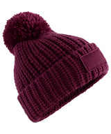 Toasty patch beanie — Burgundy