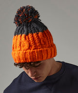 Apres beanie — lifestyle