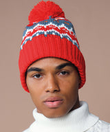 Retro ski beanie — lifestyle