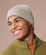 Dip-dye beanie — lifestyle