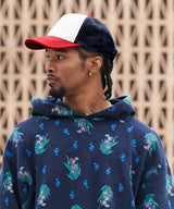 Retro 5-panel trucker — lifestyle