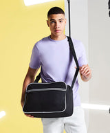 Retro shoulder bag — lifestyle