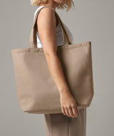 Felt shopper — lifestyle