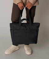 Simplicity tote — lifestyle