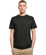 Organic t-shirt round neck — lifestyle
