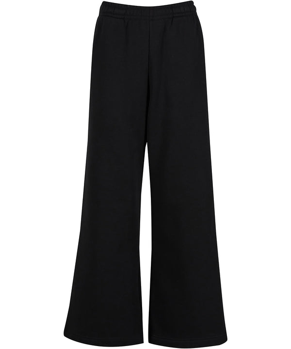 Women’s wide-leg sweatpants