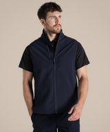 Expert Basecamp softshell vest — lifestyle