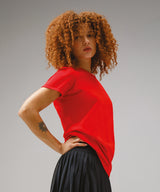 Softstyle™ midweight women’s t-shirt — lifestyle