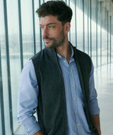 Sleeveless zip-through jumper — lifestyle