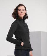 Women's softshell jacket — lifestyle