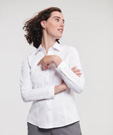 Women's long sleeve herringbone shirt — lifestyle