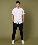 Premium Oxford shirt short-sleeved (tailored fit) — lifestyle