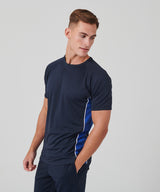 Performance panel t-shirt — lifestyle