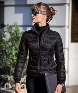Women’s Sierra – perfect down experience — lifestyle