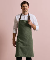 Annex Oxford bib apron — lifestyle