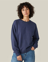 UM Crewneck Loose Fit OCS/RCS — lifestyle