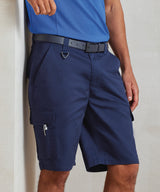 Workwear cargo shorts — lifestyle