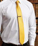 Micro waffle tie — lifestyle