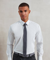 Slim knitted tie — lifestyle