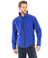 Ripstop softshell workwear jacket — lifestyle