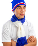 Team scarf — lifestyle