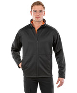 Core softshell jacket — lifestyle
