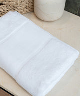 Organic bath towel with printable border — lifestyle