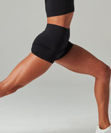 Women's seamless shorts — lifestyle