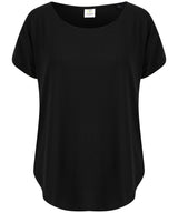 Scoop neck T — Black