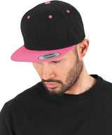 The classic snapback 2-tone  (6089MT) — lifestyle