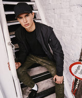 Flexfit fitted baseball cap (6277) — lifestyle