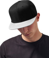 Metallic visor snapback (6089PU) — lifestyle