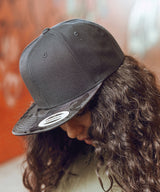 Camo visor snapback (6089CV) — lifestyle