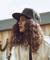 5-Panel retro trucker cap (6506) — lifestyle
