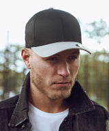 Flexfit woolly combed 2-tone (6277T) — lifestyle