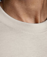 Anthem Amplify heavyweight t-shirt — lifestyle 5