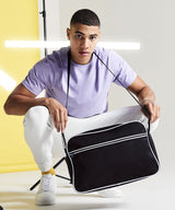Retro shoulder bag — lifestyle 2