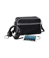 Retro shoulder bag — lifestyle 4