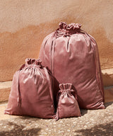 Velvet gift bag — lifestyle 2