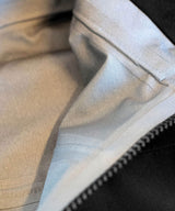 Women’s Yosemite jacket — lifestyle 3